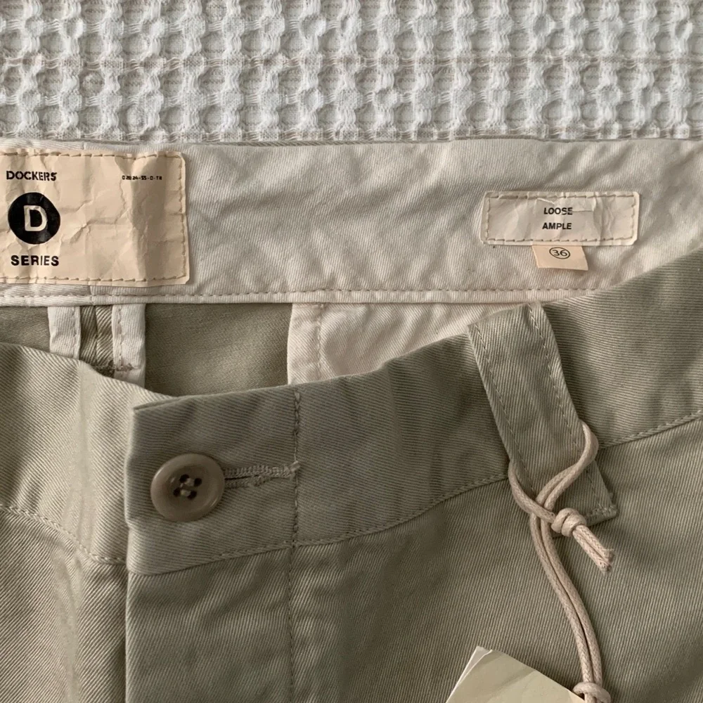 Dockers Khaki Chinos - Picture 5 of 10